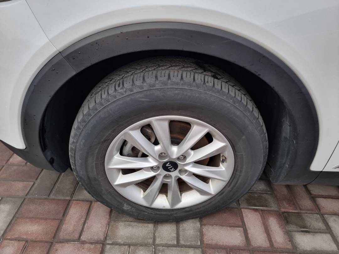2019 KIA SORENTO — 118082 Miles — Lot 214578 — Main - Marhaba Auctions Used Cars - Image 10