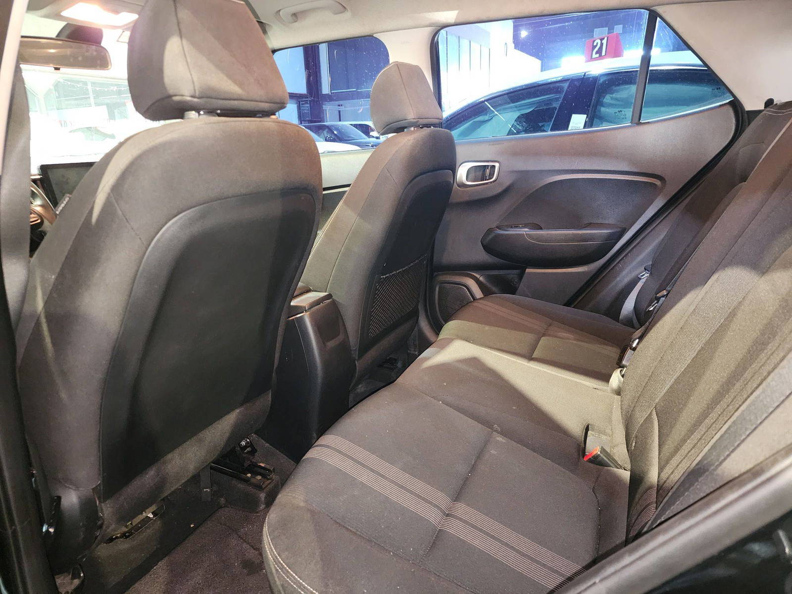 HYUNDAI VENUE SEL 2021 - Marhaba Auction Used Cars - Image 7