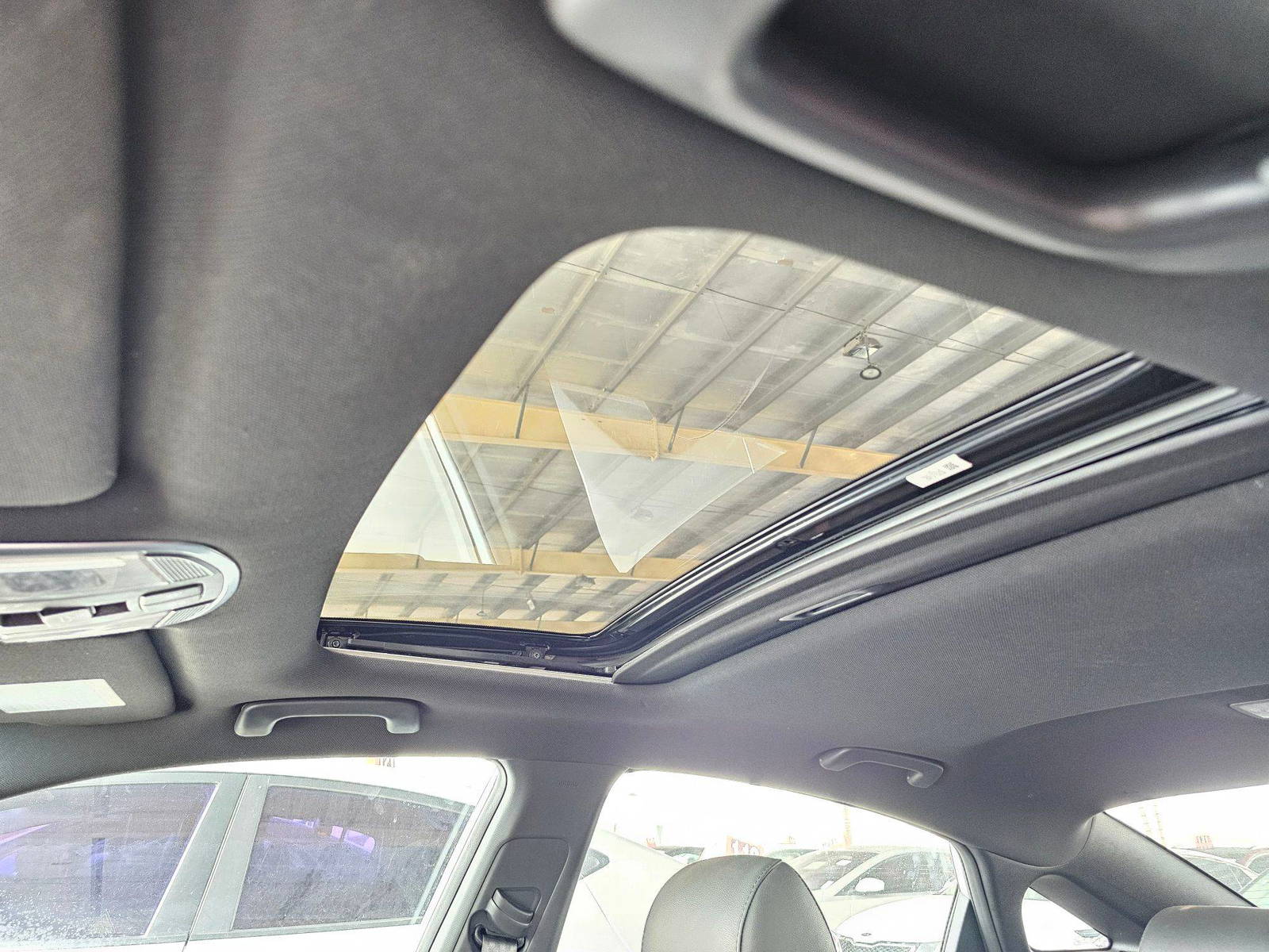 HYUNDAI SONATA 2018 - Marhaba Auction Used Cars - Image 8