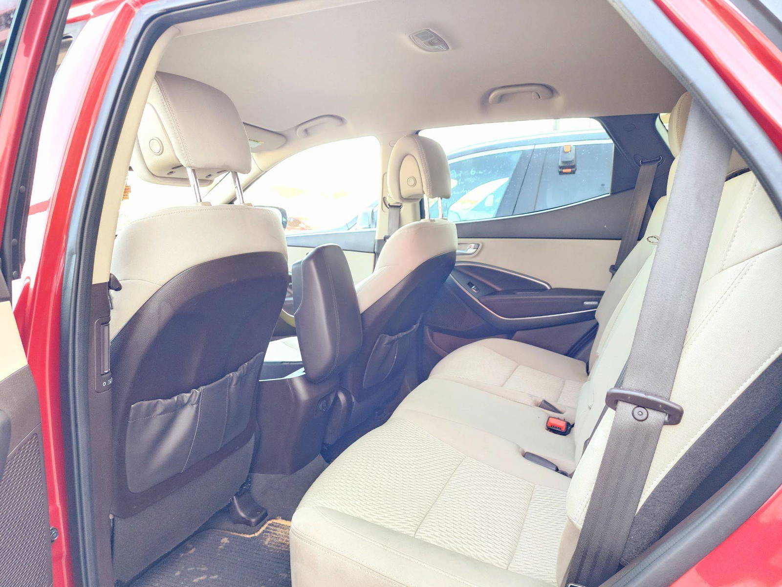 2017 HYUNDAI SANTA FE — 128489 Miles — Lot G491026 — Souq - Marhaba Auctions Used Cars - Image 6