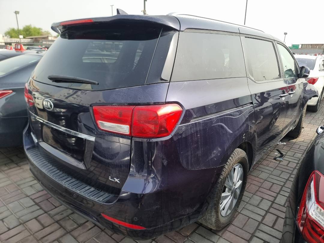 2018 KIA SEDONA — 124042 Miles — Lot 215487 — Main - Marhaba Auctions Used Cars - Image 4