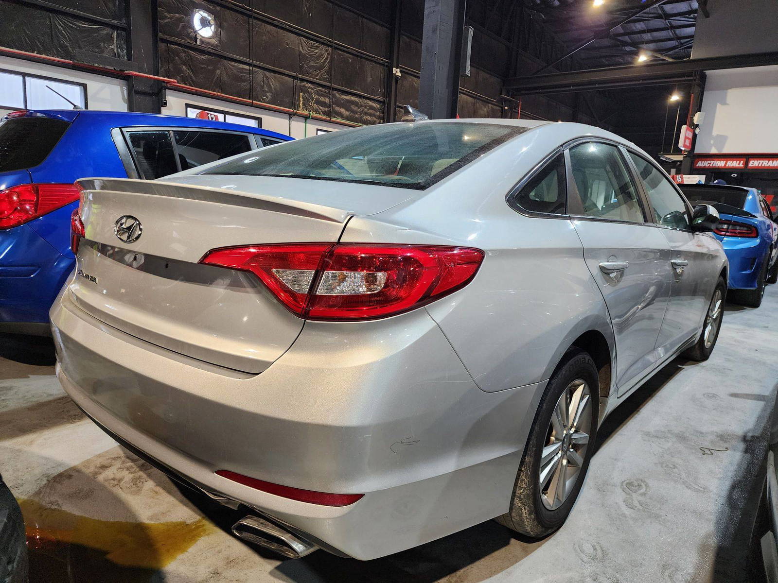 2017 HYUNDAI SONATA — 166610 Miles — Lot 26800 — Al Quoz - Marhaba Auctions Used Cars - Image 6