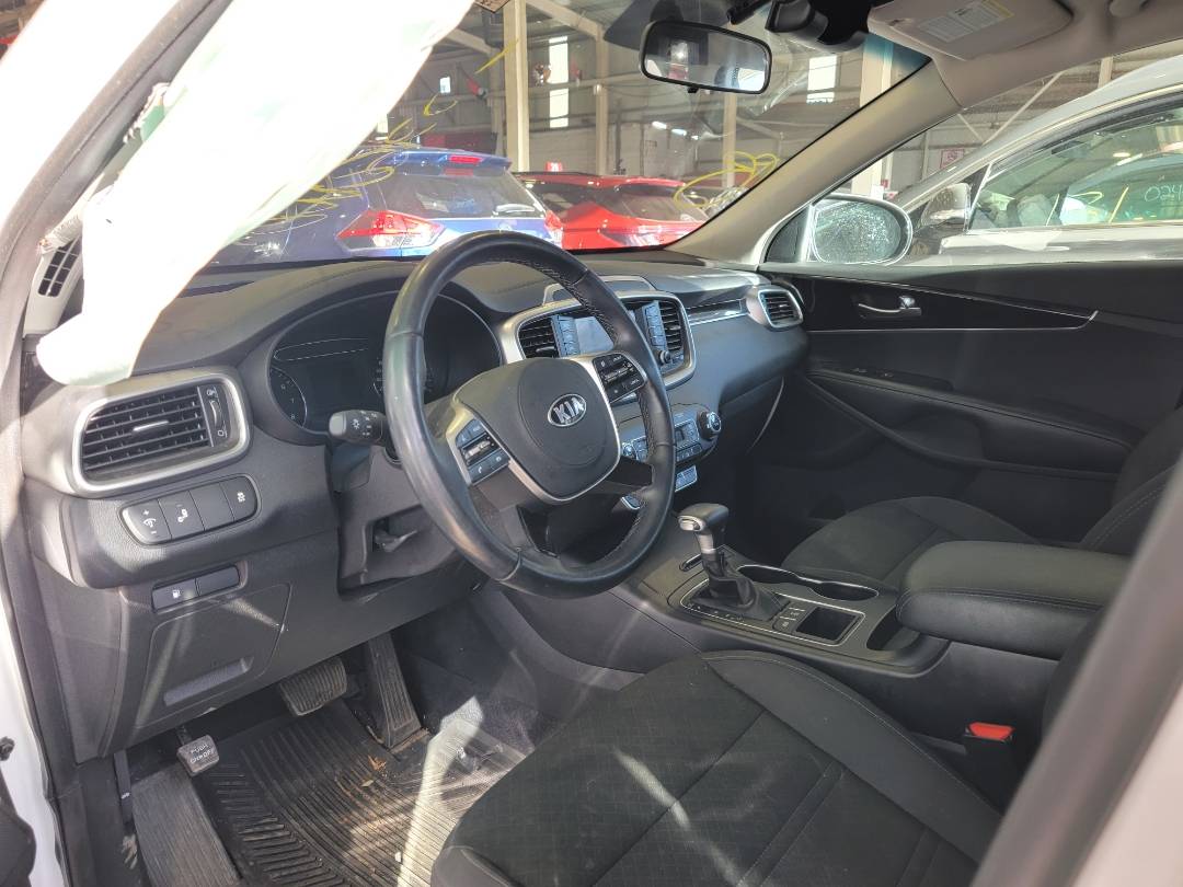 2020 KIA SORENTO — 70381 KM — Lot 09301 — Main - Marhaba Auctions Used Cars - Image 6