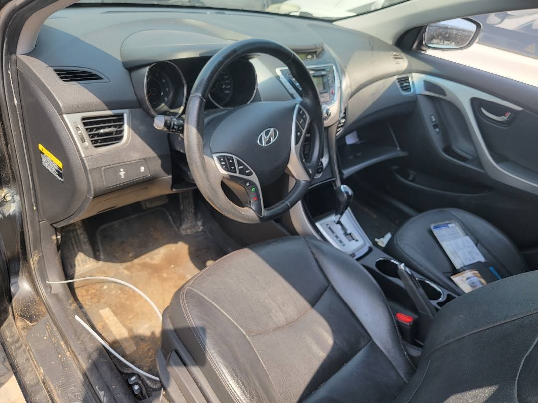 2011 HYUNDAI ELANTRA — 183985 KM — Lot 79530794 — Main - Marhaba Auctions Used Cars - Image 6