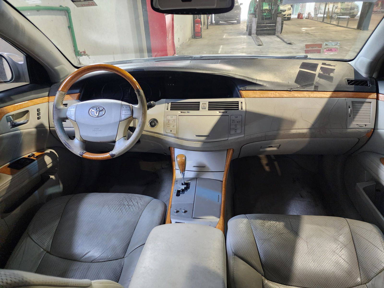 TOYOTA AVALON 2006 - Marhaba Auction Used Cars - Image 7