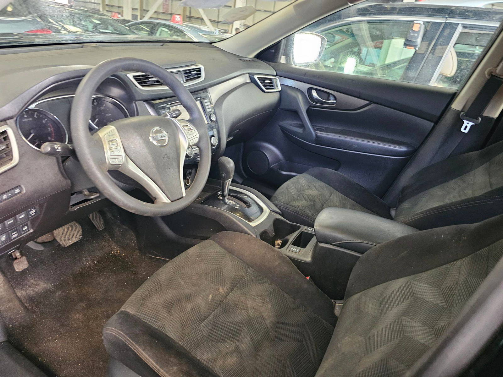 NISSAN ROGUE 2015 - Marhaba Auction Used Cars - Image 6