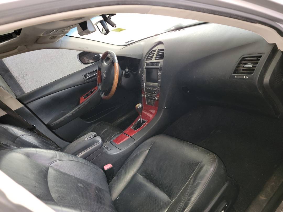 2009 LEXUS ES 350 — 216856 Miles — Lot 329958 - Marhaba Auctions Used Cars - Image 6