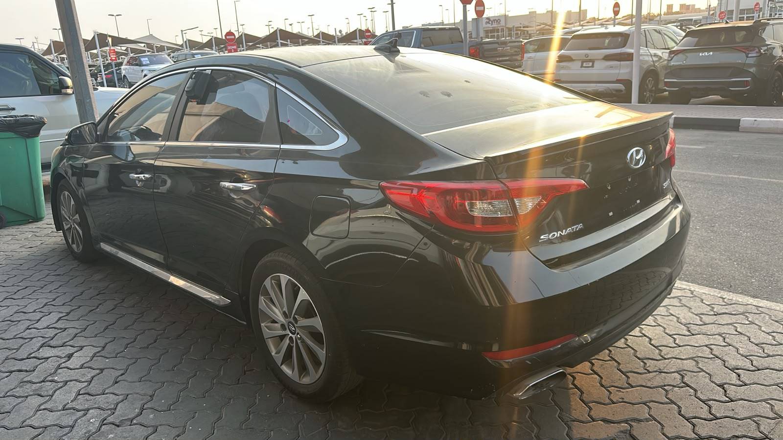 2016 HYUNDAI SONATA — 113841 Miles — Lot GH417598 — Souq - Marhaba Auctions Used Cars - Image 5