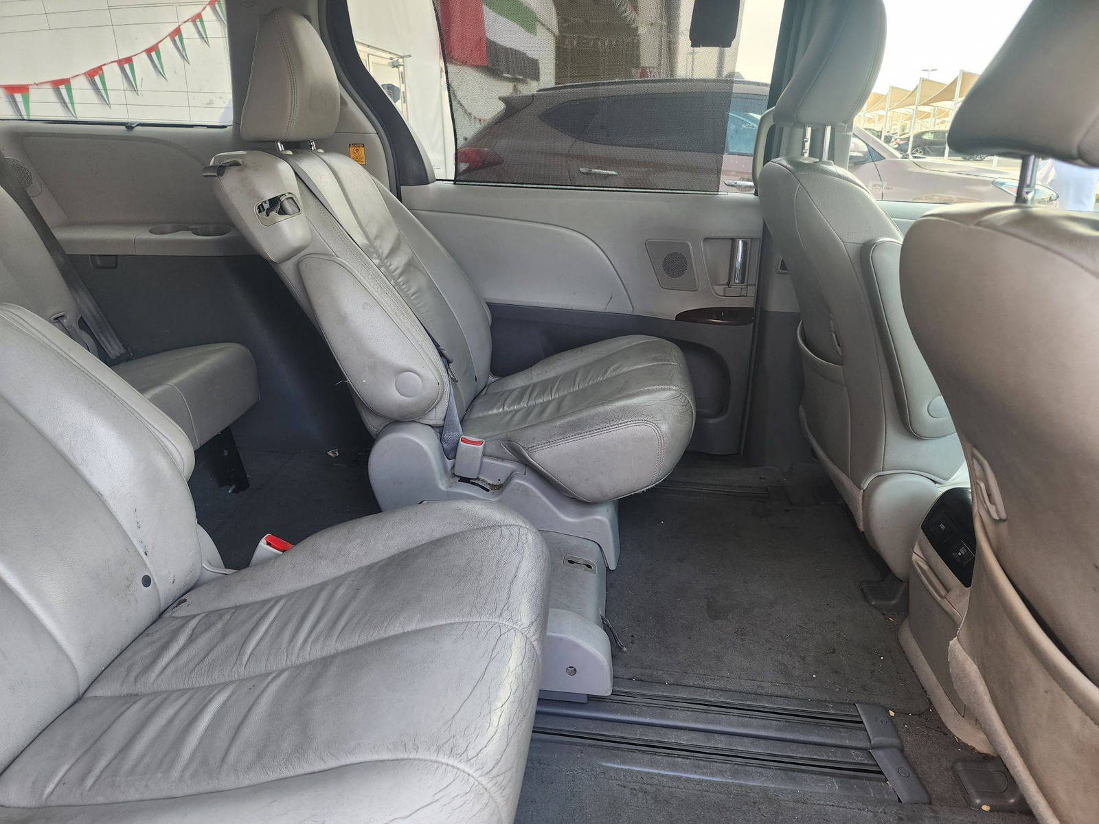 2011 TOYOTA SIENNA — 201194 Miles — Lot 37649977 - Marhaba Auctions Used Cars - Image 10