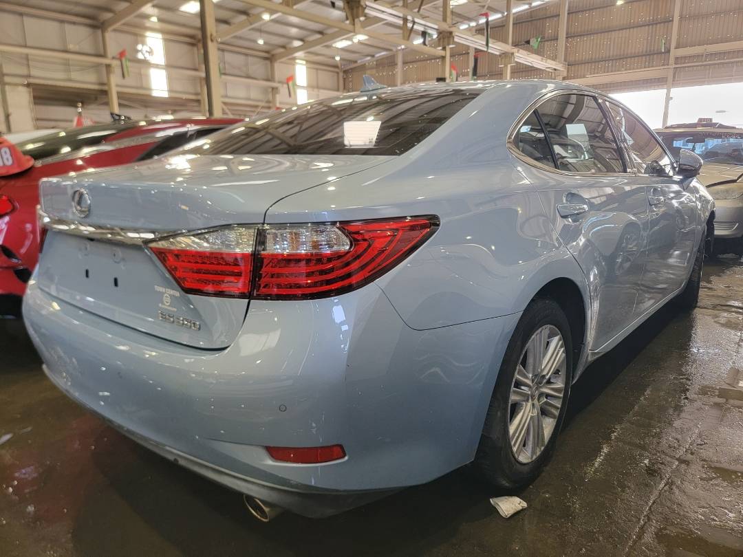 2014 LEXUS ES 350 — 86680 Miles — Lot 74801593 - Marhaba Auctions Used Cars - Image 3