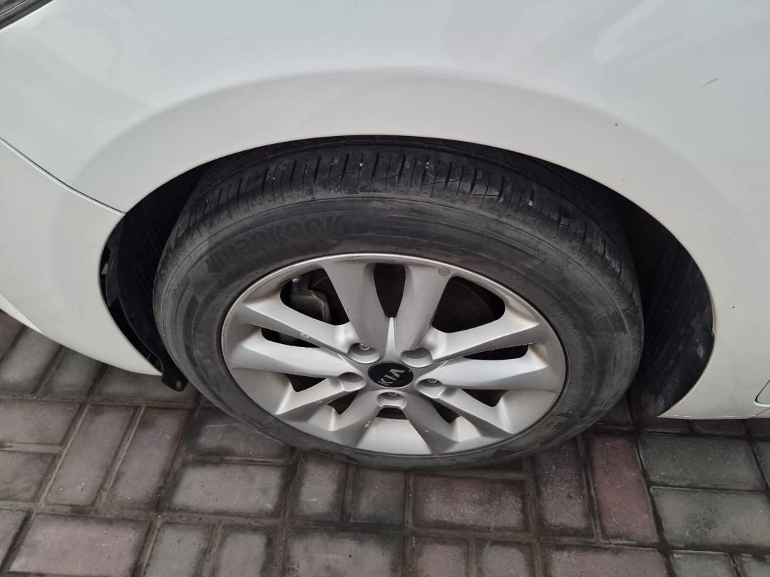 2016 KIA K3 — 173085 KM — Lot 214587 — Souq - Marhaba Auctions Used Cars - Image 10