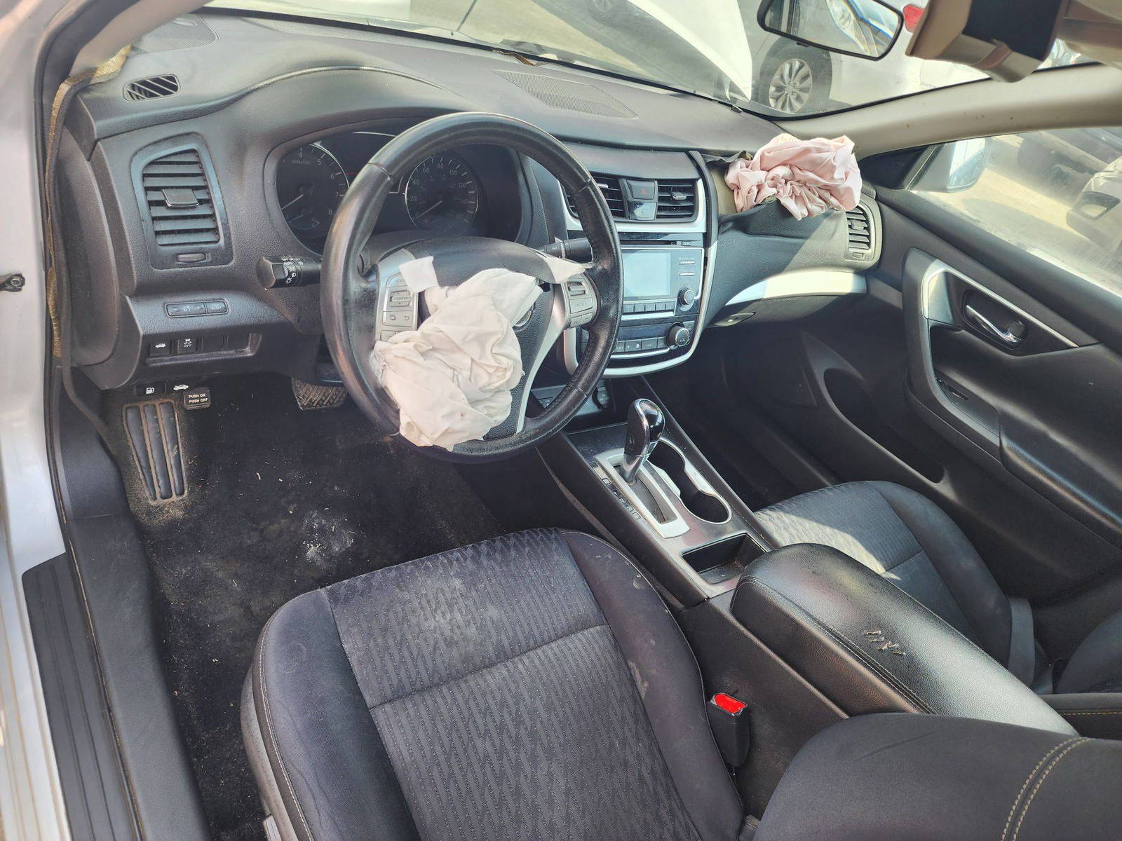 2018 NISSAN ALTIMA — 147102 Miles — Lot 37098234 - Marhaba Auctions Used Cars - Image 4