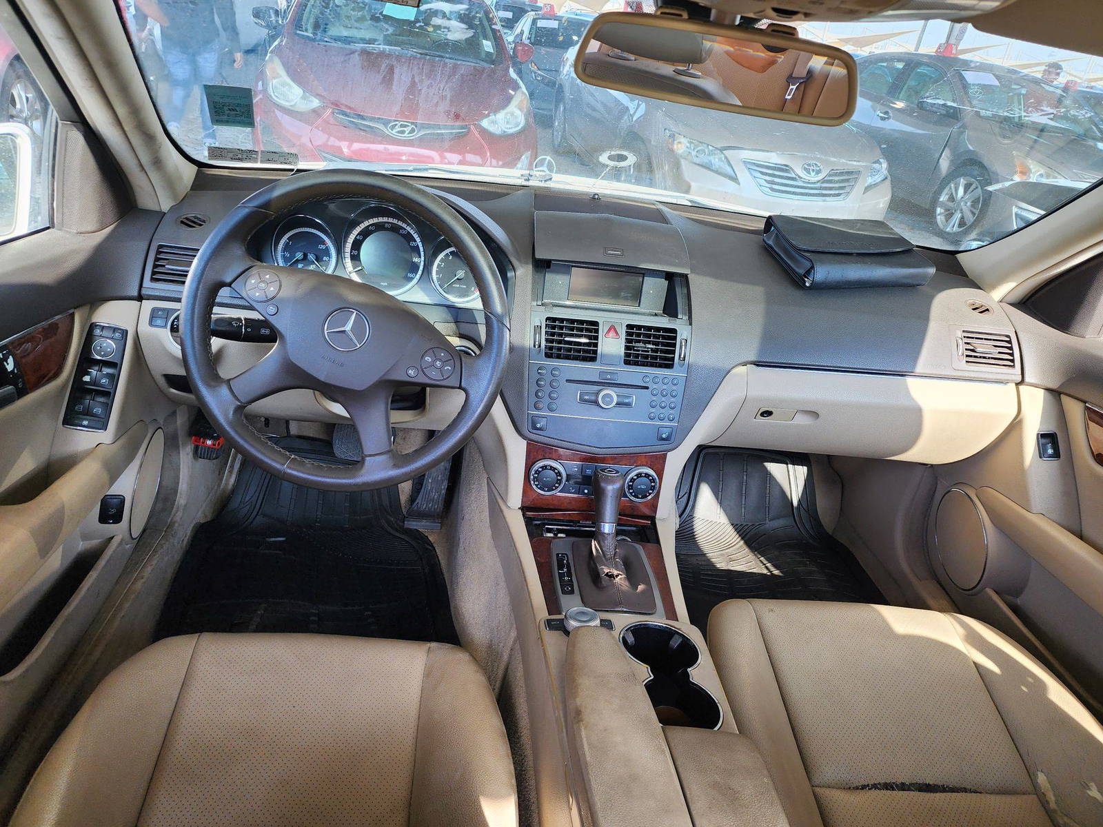 2011 MERCEDES BENZ C300 — 192054 Miles — Lot 39605792 — Souq - Marhaba Auctions Used Cars - Image 7