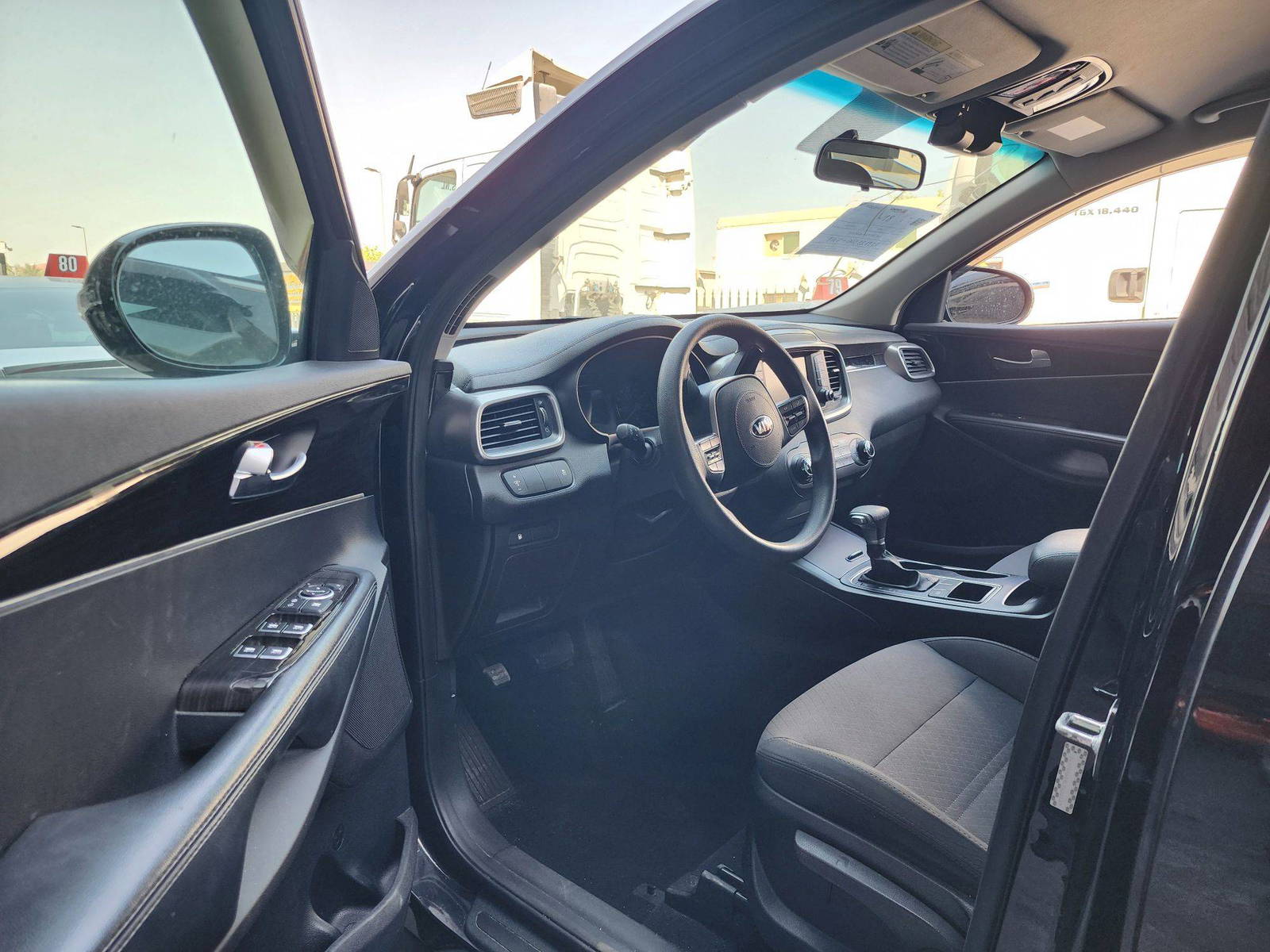 2020 KIA SORENTO — 100180 Miles — Lot 626547 — Al Quoz - Marhaba Auctions Used Cars - Image 7