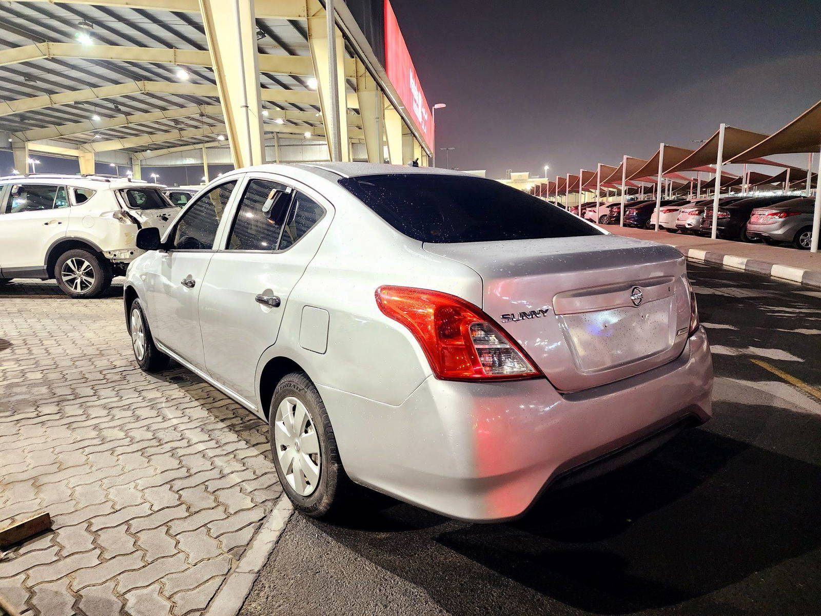 2015 NISSAN SUNNY — 233059 KM — Lot FG710698 — Souq - Marhaba Auctions Used Cars - Image 5