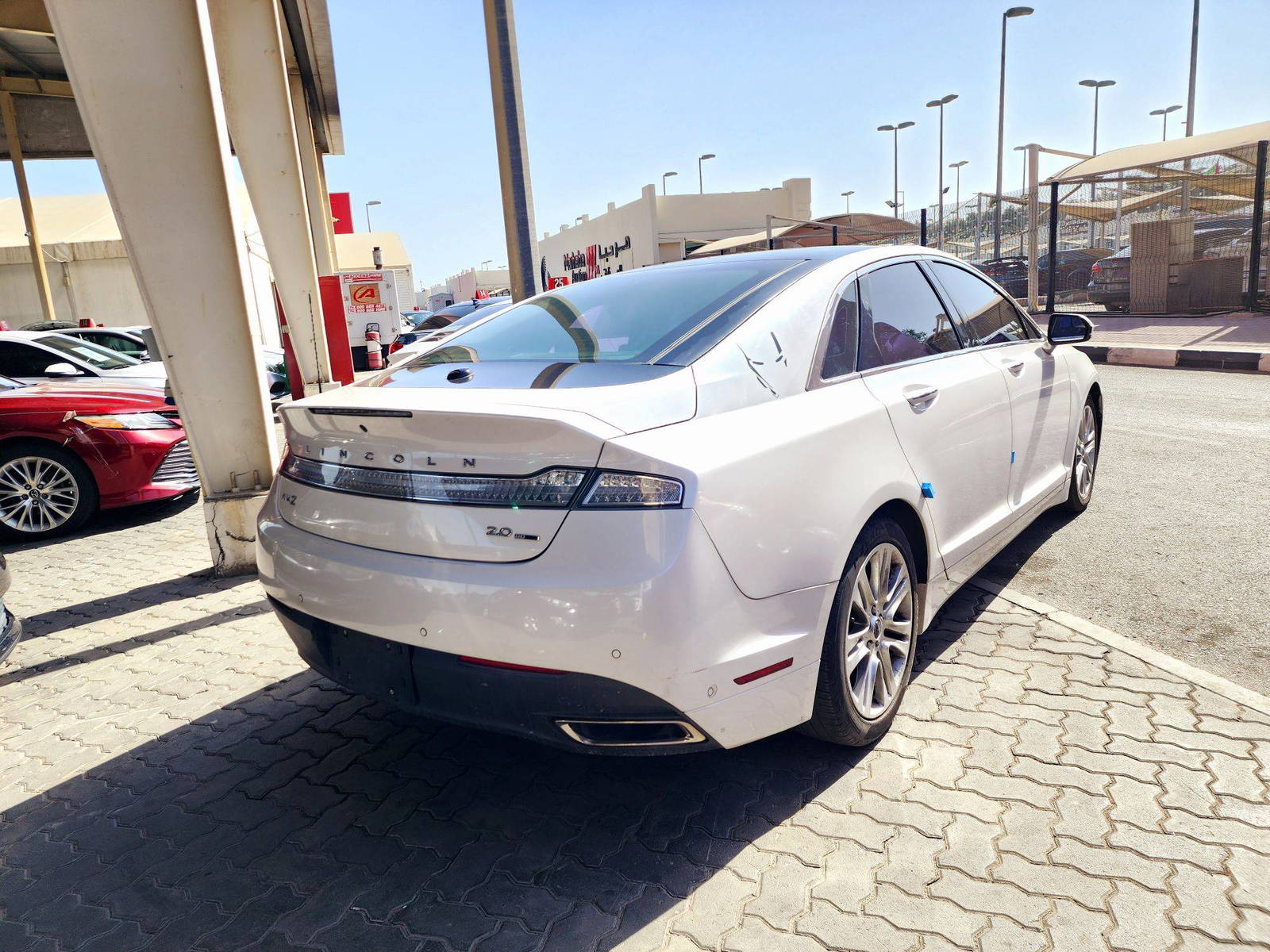 2014 LINCOLN MKZ — 206376 KM — Lot ER813015 — Souq - Marhaba Auctions Used Cars - Image 3
