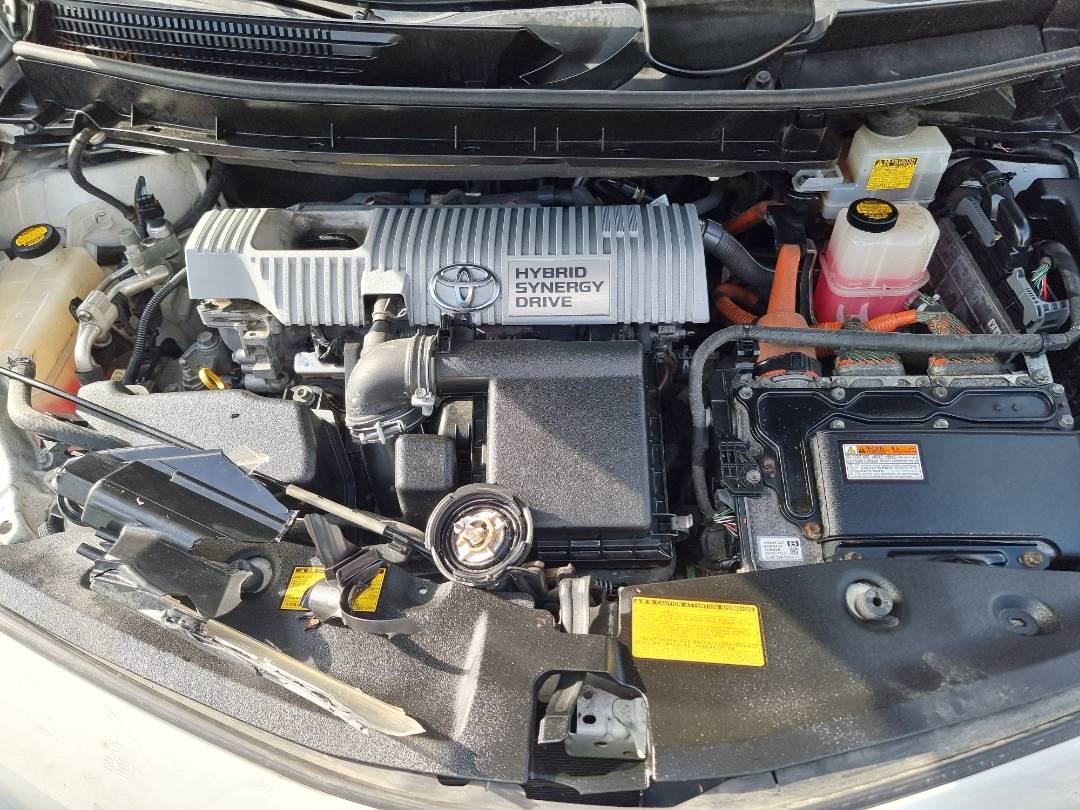 TOYOTA PRIUS V 2014 - Marhaba Auction Used Cars - Image 10