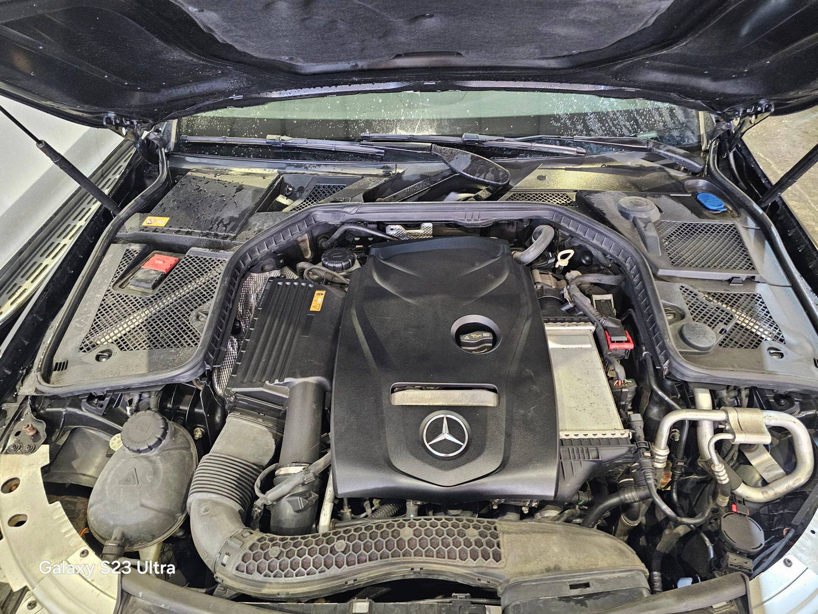 2015 MERCEDES BENZ C300 — 152185 KM — Lot 024175 — Main - Marhaba Auctions Used Cars - Image 12