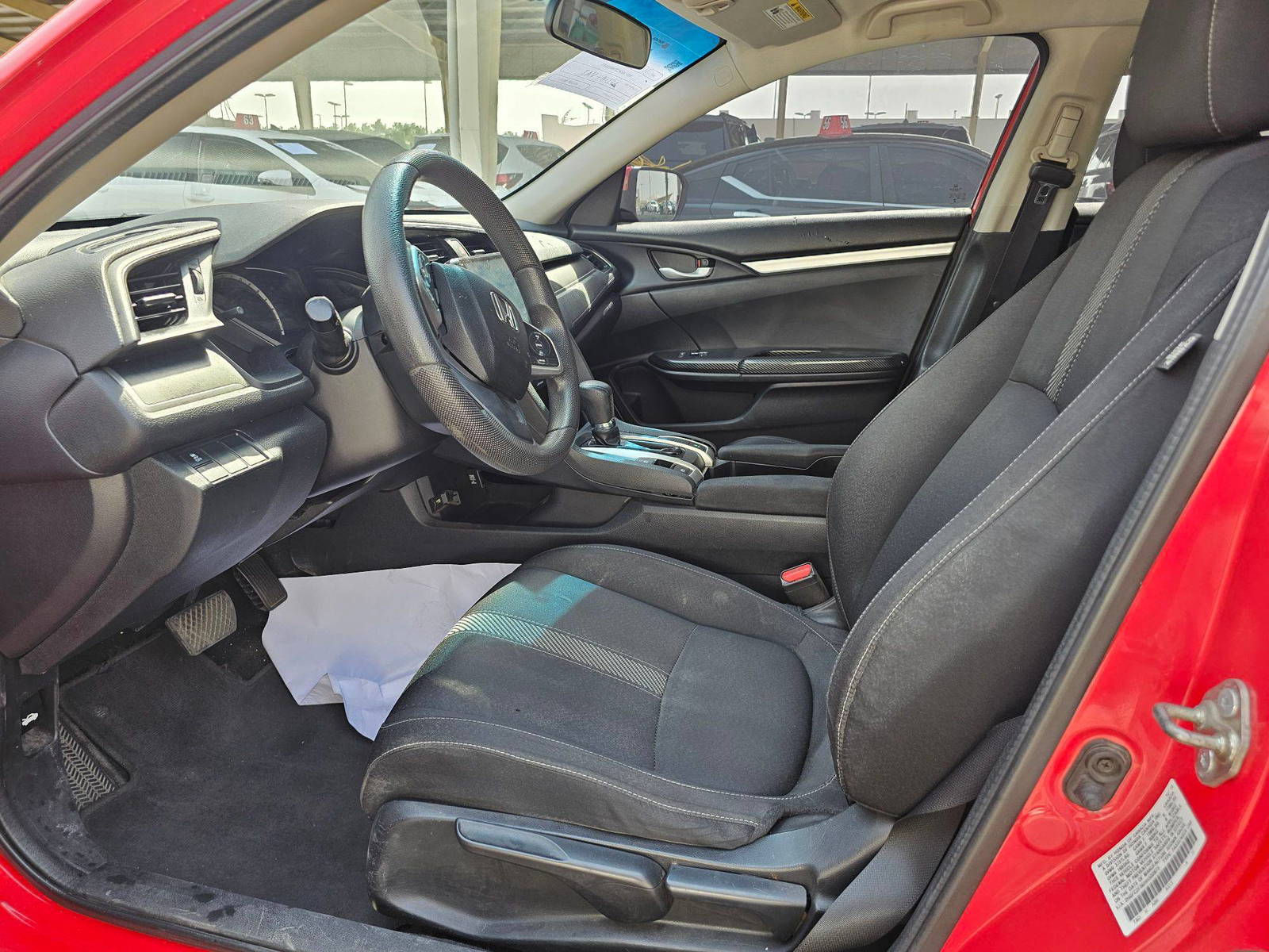 2017 HONDA CIVIC — 86051 KM — Lot 502875 — Souq - Marhaba Auctions Used Cars - Image 8