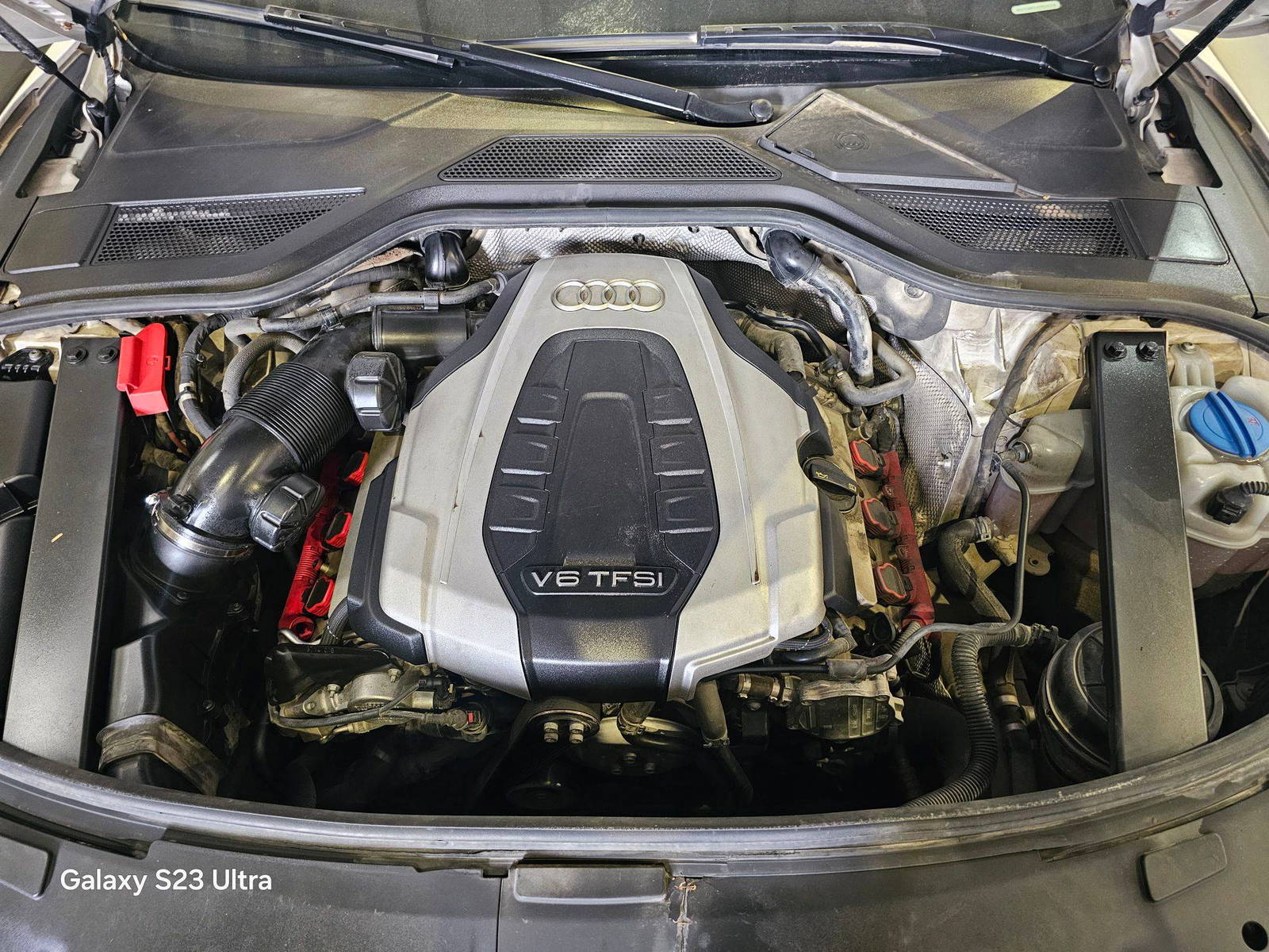 AUDI A8 2015 - Marhaba Auction Used Cars - Image 12