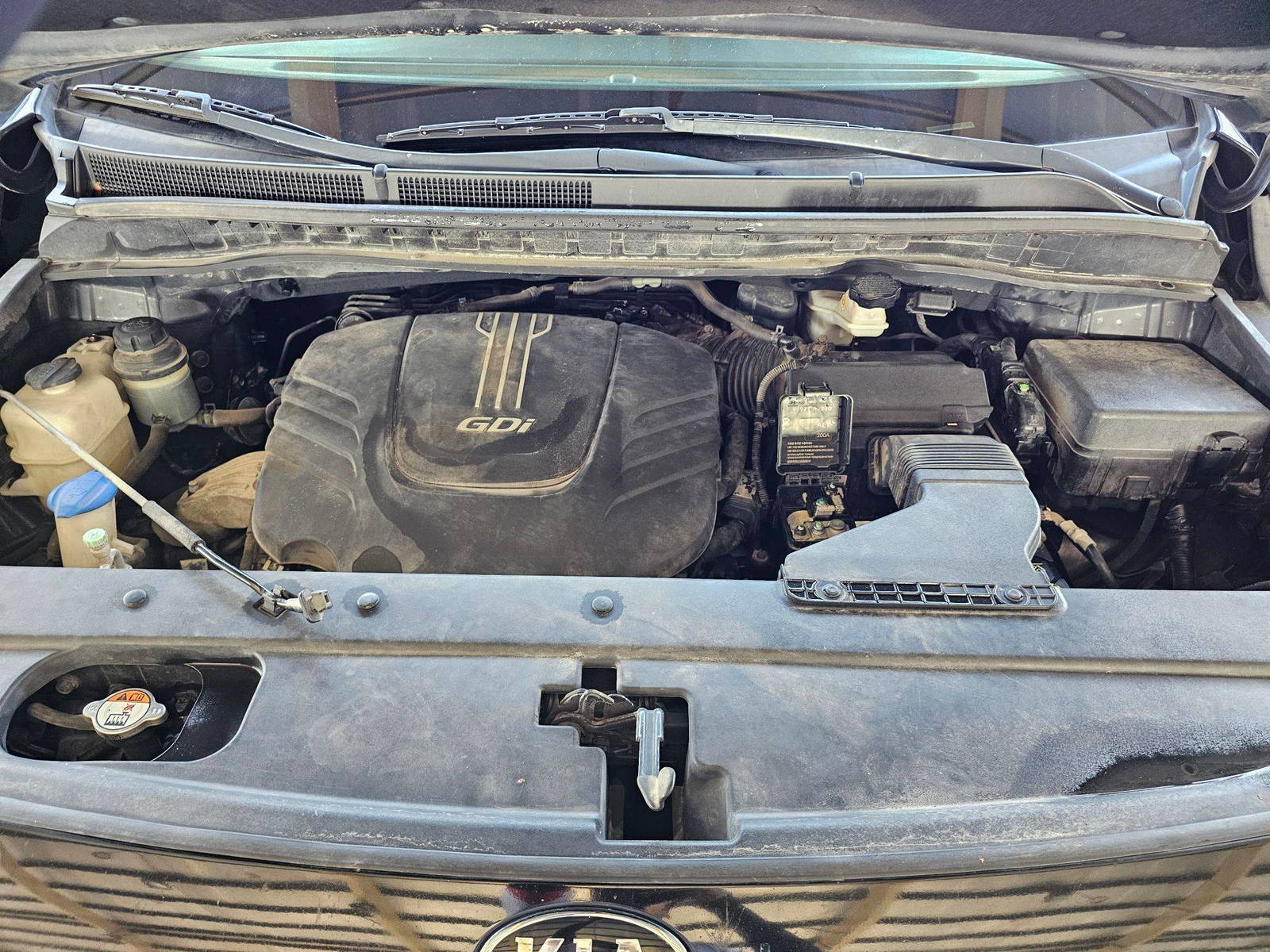 2015 KIA SEDONA — 182177 Miles — Lot 3F6025335 — Souq - Marhaba Auctions Used Cars - Image 12