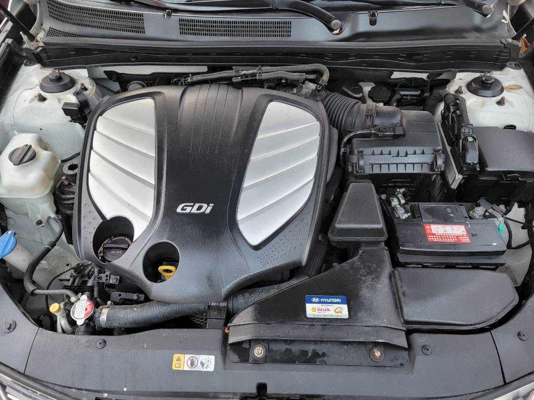 2015 HYUNDAI AZERA — 87350 Miles — Lot 483190 — Main - Marhaba Auctions Used Cars - Image 10