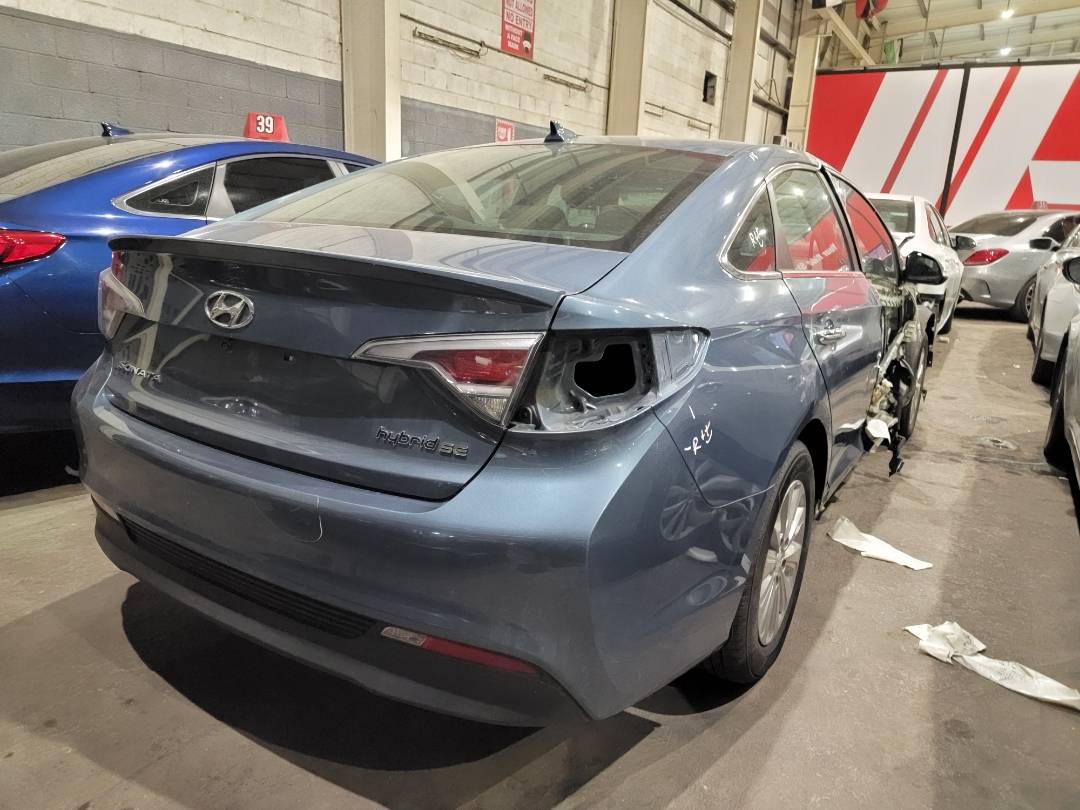 2016 HYUNDAI SONATA — 136654 Miles — Lot A032505 — Main - Marhaba Auctions Used Cars - Image 3