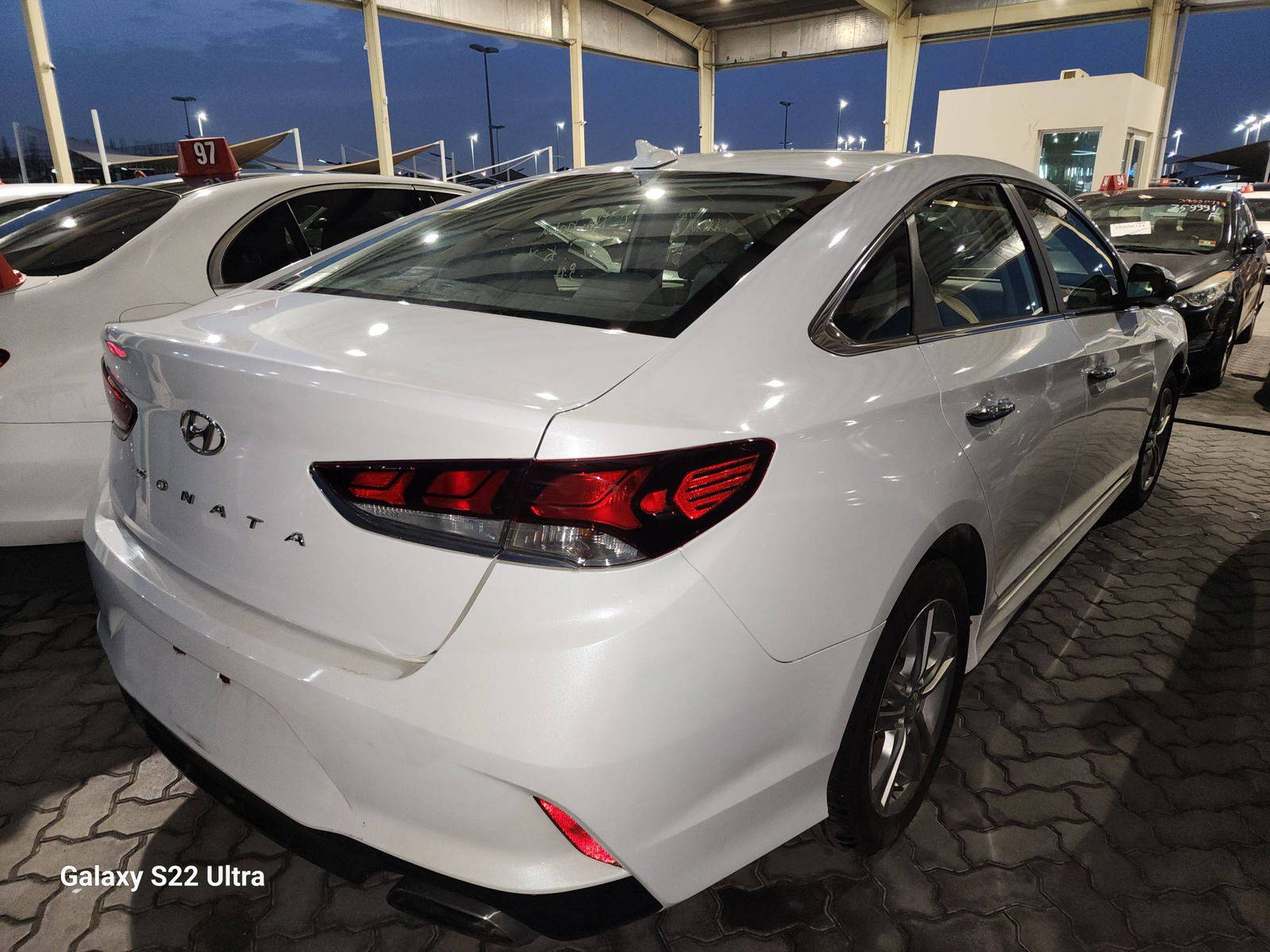 2018 HYUNDAI SONATA — 61654 Miles — Lot 78246013 - Marhaba Auctions Used Cars - Image 4
