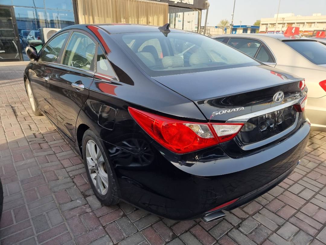 2011 HYUNDAI SONATA — 203066 Miles — Lot 215478 — Souq - Marhaba Auctions Used Cars - Image 5