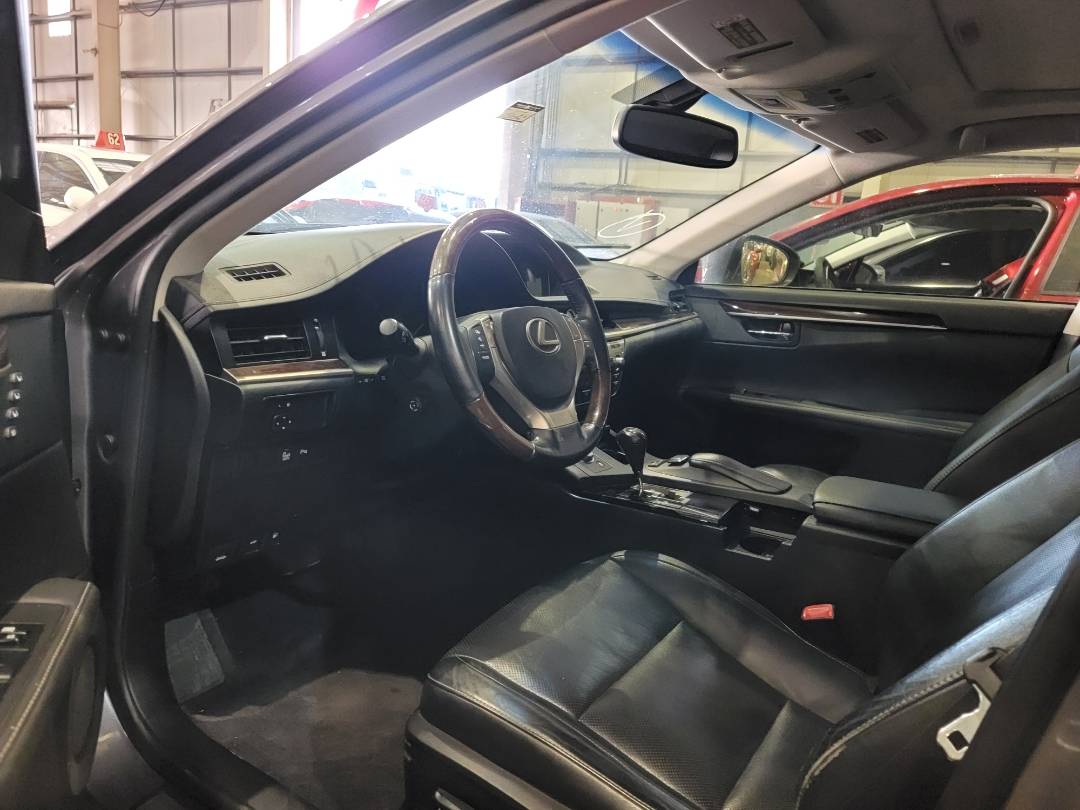 2013 LEXUS ES 350 — 75941 Miles — Lot 2047933 — Main - Marhaba Auctions Used Cars - Image 6