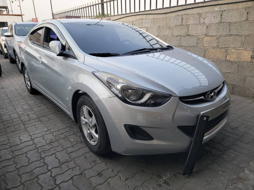 2012 HYUNDAI AVANTE — 156336 KM — Lot DBCU316894 — Main - Marhaba Auctions Used Cars - Image 4