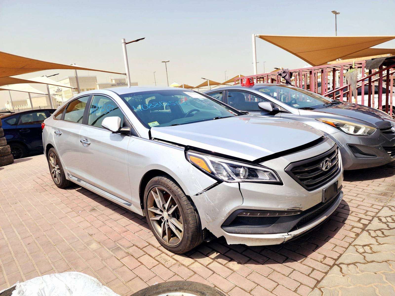 2015 HYUNDAI SONATA — 120520 Miles — Lot 40881250 — Souq - Marhaba Auctions Used Cars - Image 4