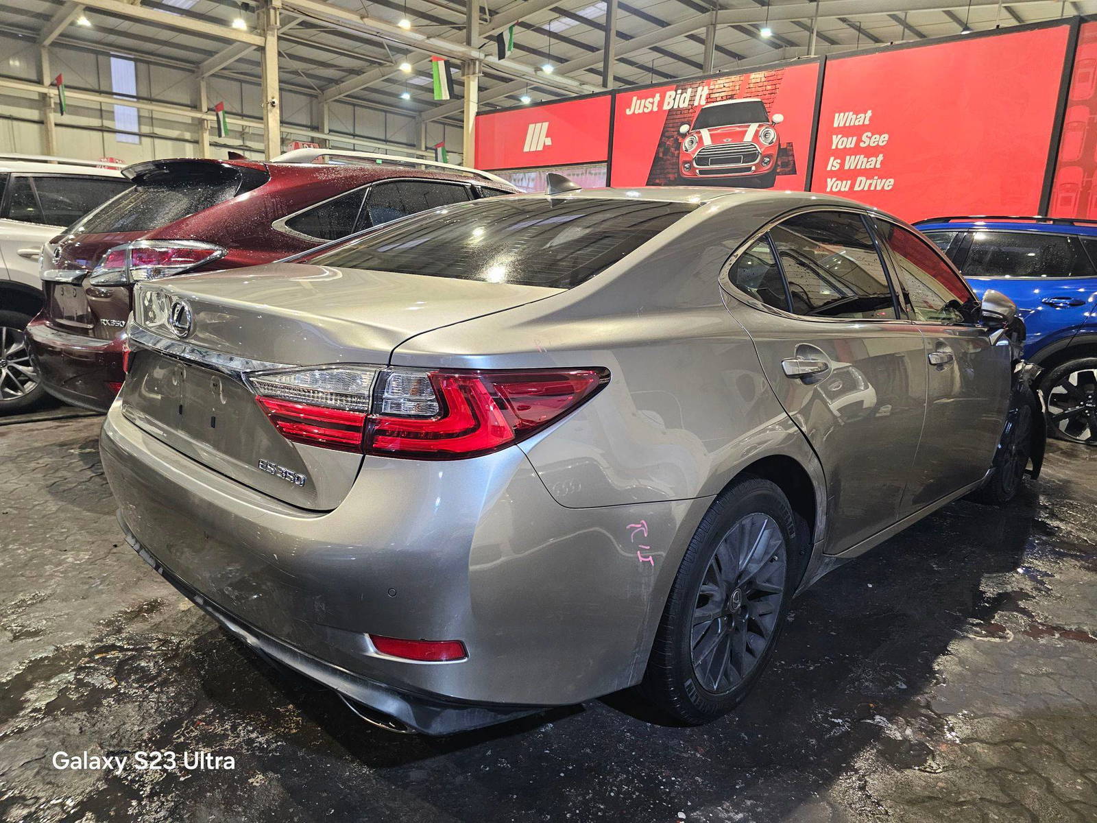 2016 LEXUS ES 350 — 124959 Miles — Lot 2226161 — Main - Marhaba Auctions Used Cars - Image 3