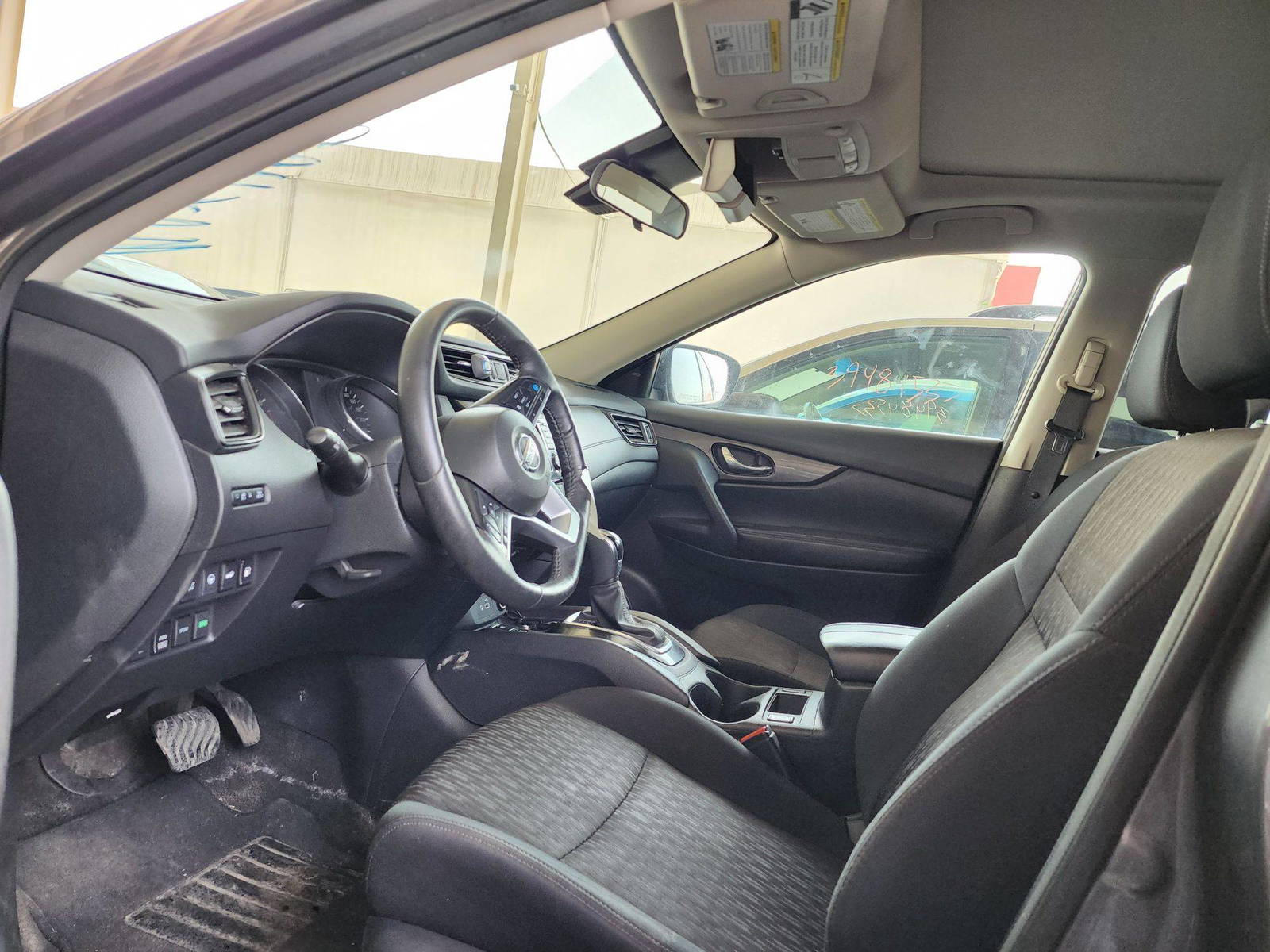 2019 NISSAN ROGUE — 102935 KM — Lot 764644 — Souq - Marhaba Auctions Used Cars - Image 8