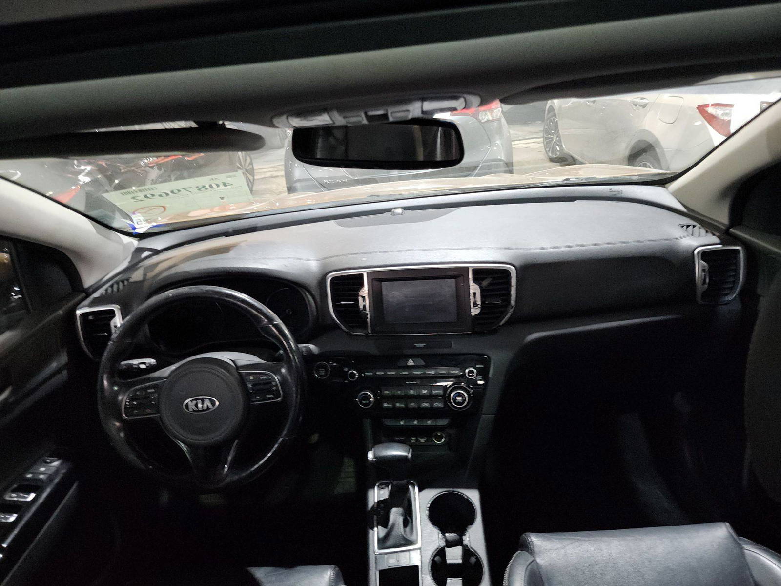 2018 KIA SPORTAGE — 178096 Miles — Lot 40879692 — Al Quoz - Marhaba Auctions Used Cars - Image 8