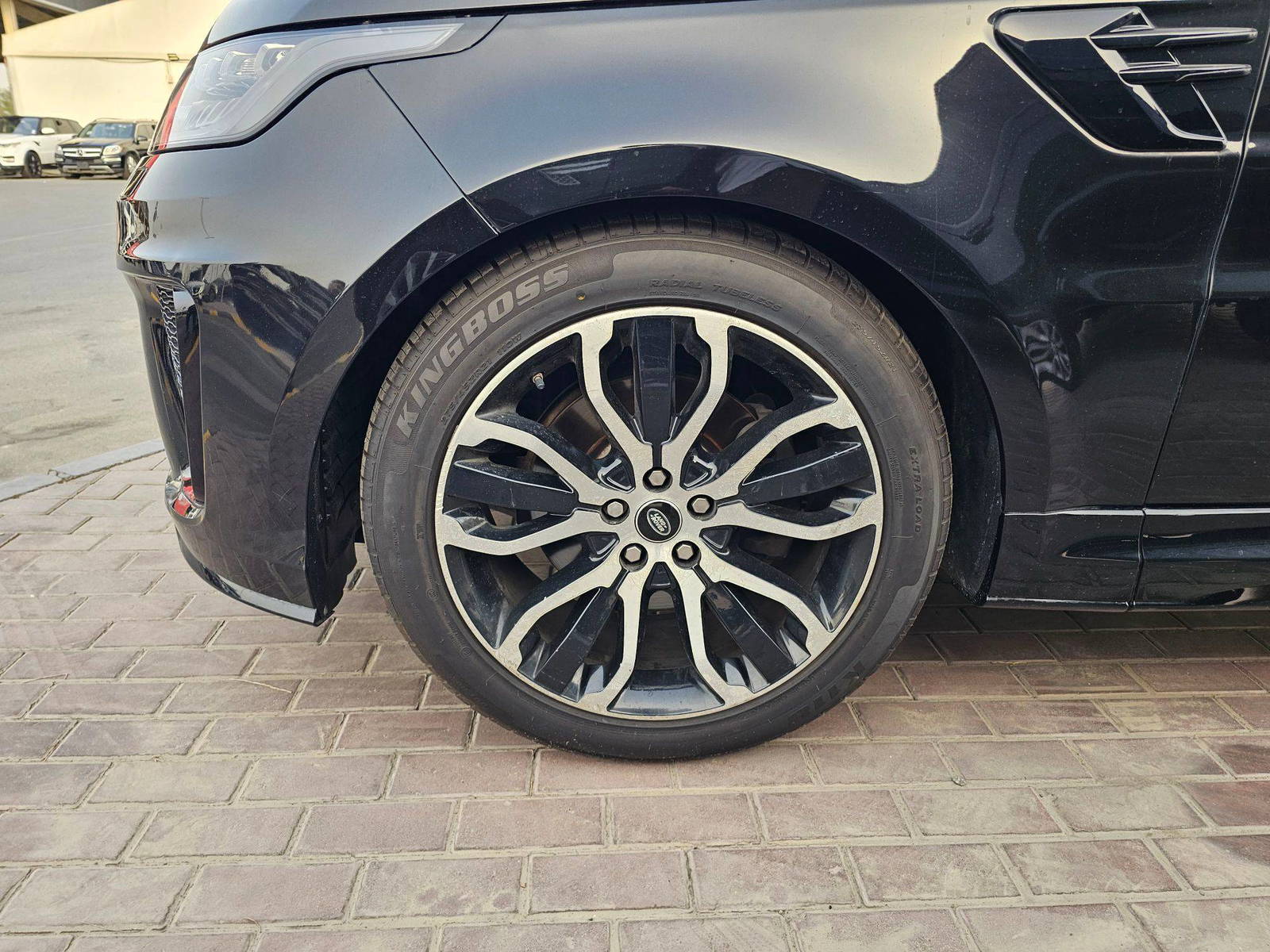 LAND ROVER RANGE ROVER SPORT SUPERCHARGED 2017 - Marhaba Auction Used Cars - Image 14