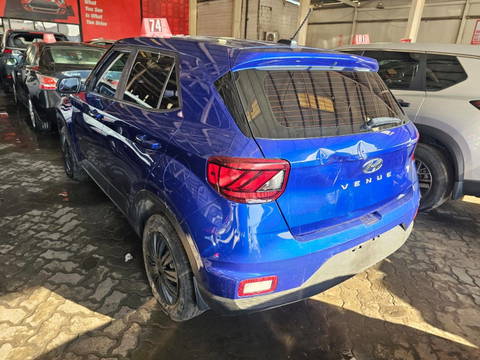 2024 HYUNDAI VENUE SE at Marhaba Auctions
