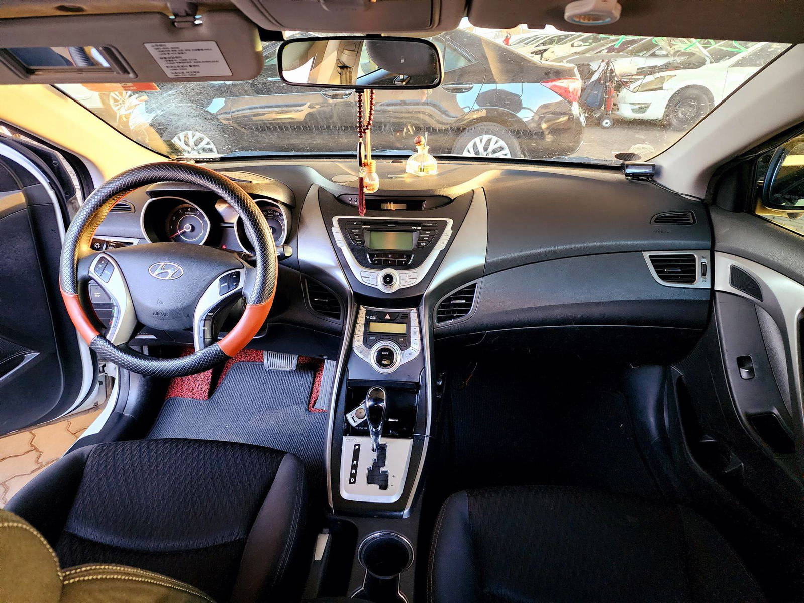2012 HYUNDAI AVANTE — 128996 KM — Lot 299137 — Souq - Marhaba Auctions Used Cars - Image 7