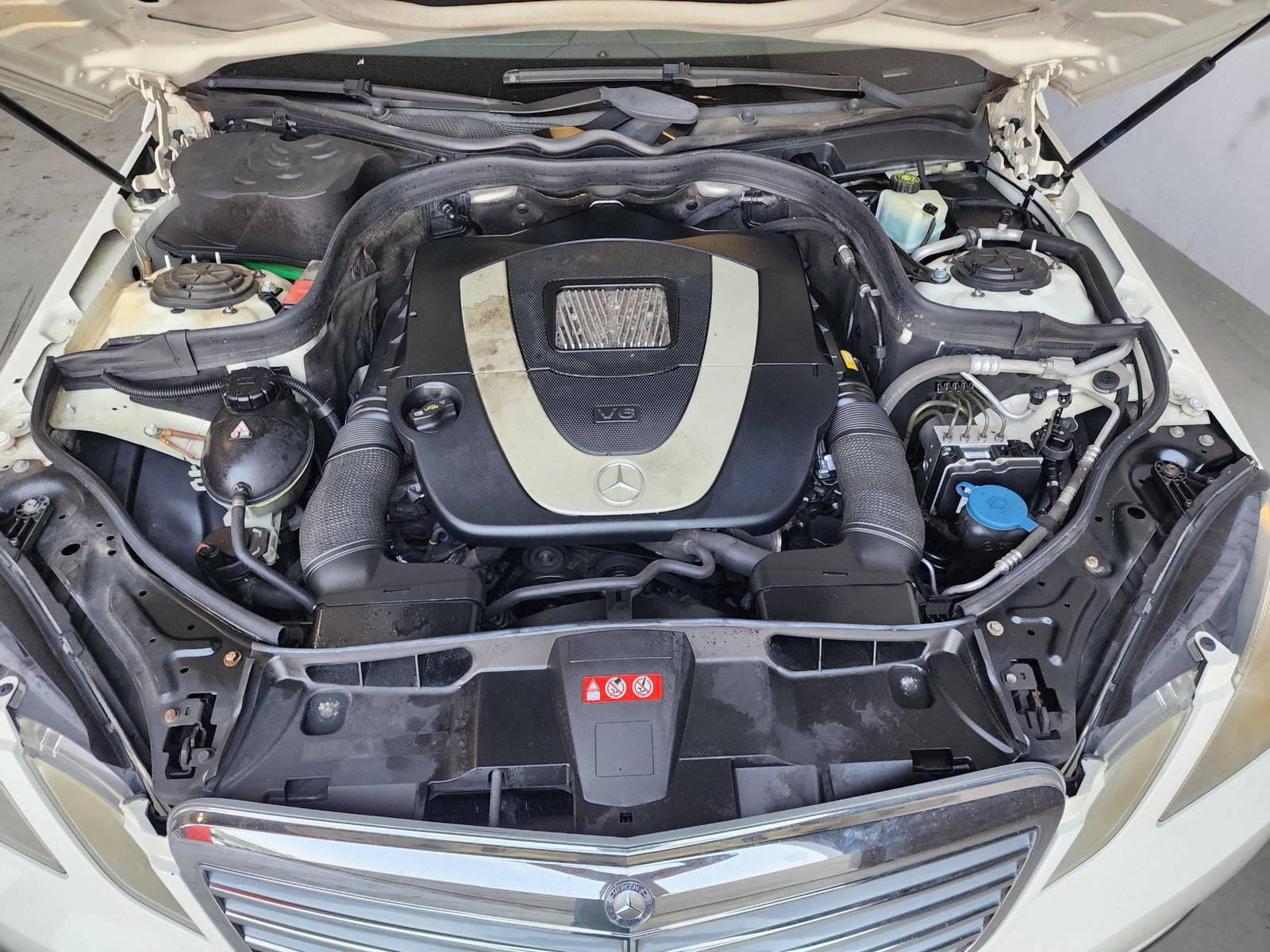 2010 MERCEDES BENZ E 350 — 209937 Miles — Lot 40132204 — Al Quoz - Marhaba Auctions Used Cars - Image 13