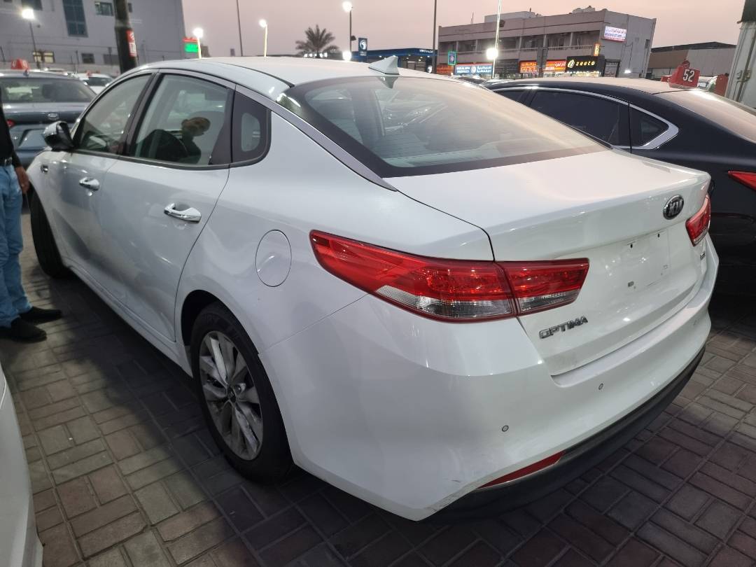 2018 KIA OPTIMA — 138167 Miles — Lot 206408 — Main - Marhaba Auctions Used Cars - Image 4