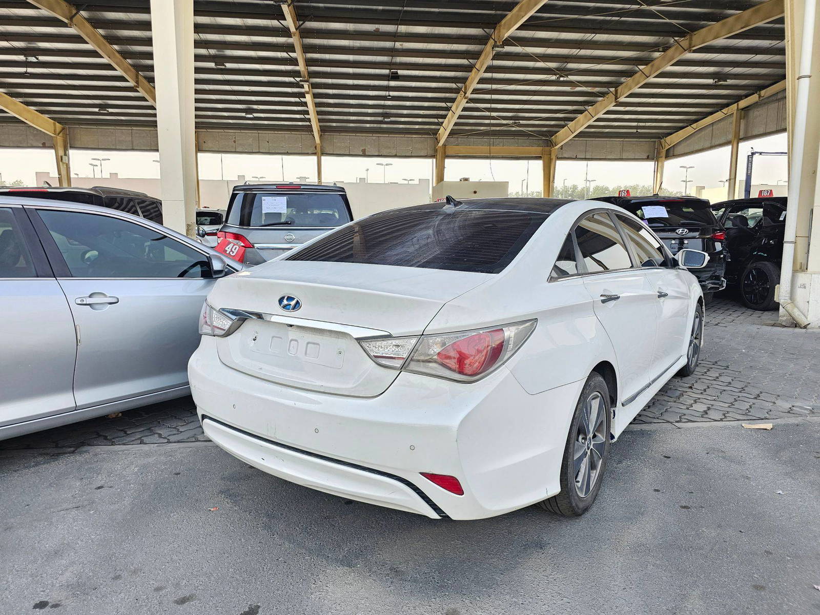 2012 HYUNDAI SONATA — 231666 KM — Lot 5BCA014770 — Souq - Marhaba Auctions Used Cars - Image 3