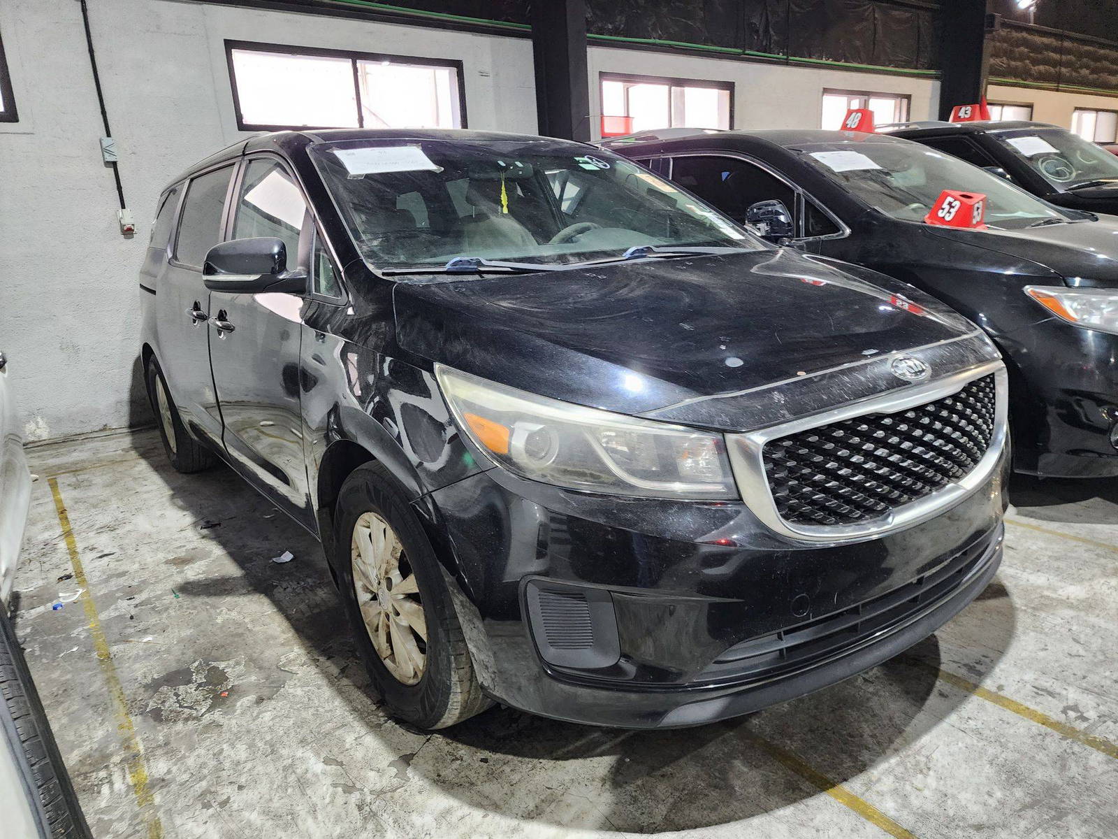 2016 KIA SEDONA — 163300 Miles — Lot 751010 — Al Quoz - Marhaba Auctions Used Cars - Image 4