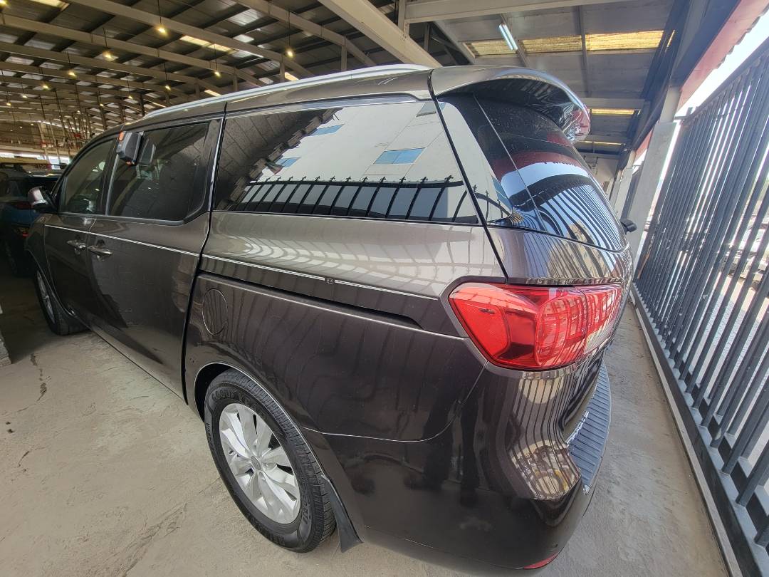 2015 KIA SEDONA — 177244 Miles — Lot 6020941 — Main - Marhaba Auctions Used Cars - Image 5