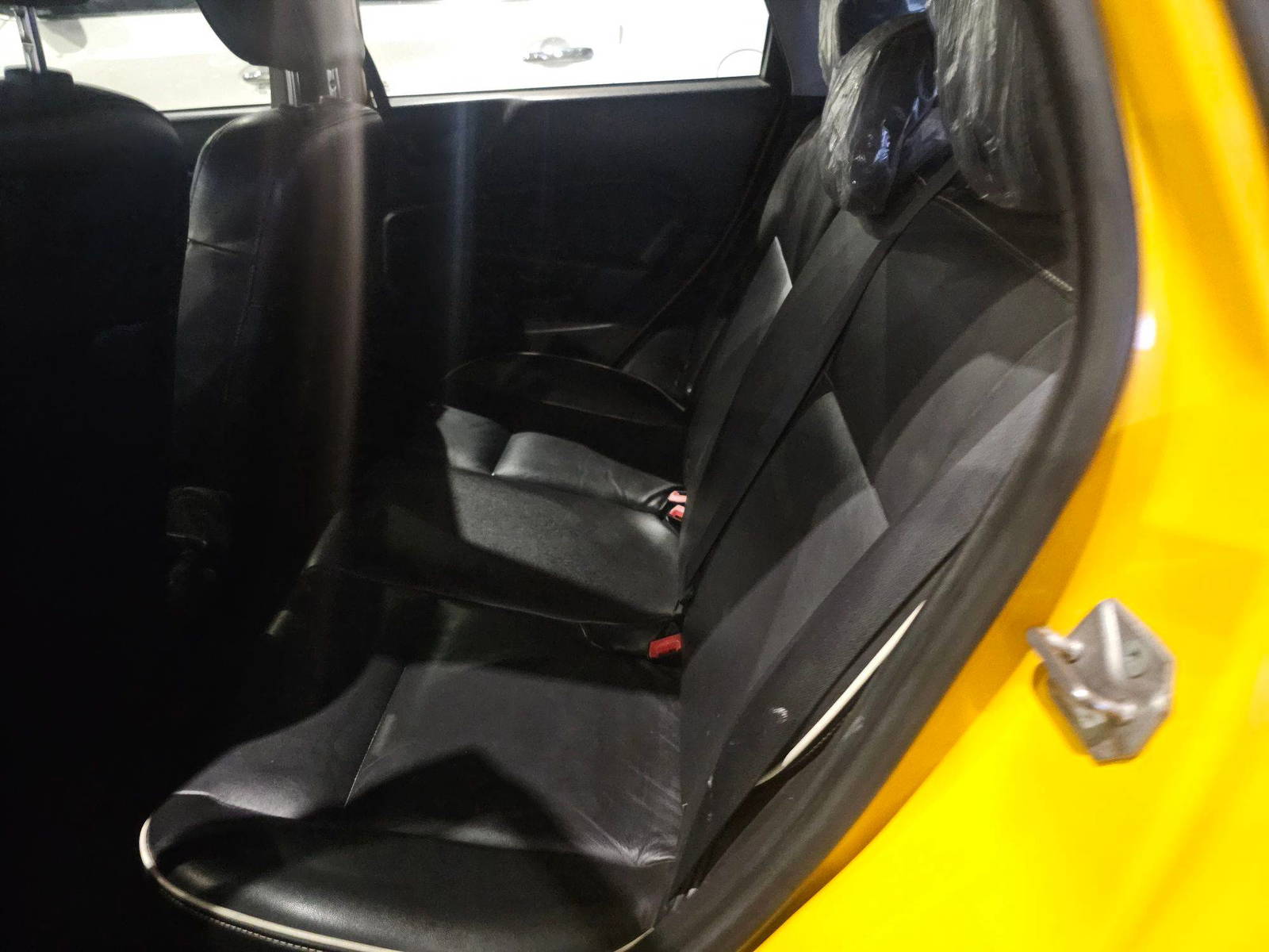 2011 FORD FIESTA — 253769 KM — Lot M223386 — Main - Marhaba Auctions Used Cars - Image 9