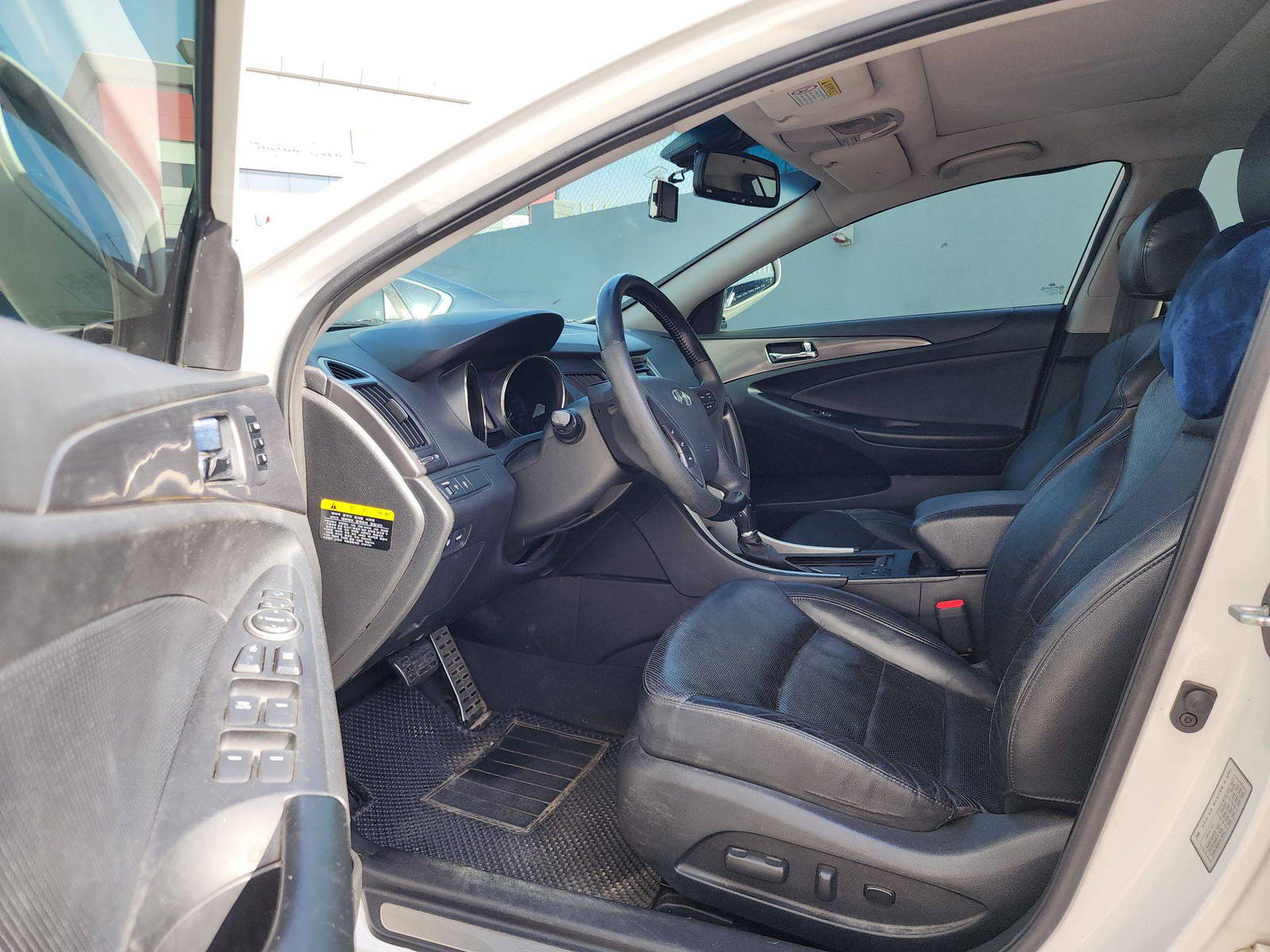 2012 HYUNDAI SONATA — 226941 KM — Lot 022663 — Ind. 12 - Marhaba Auctions Used Cars - Image 9