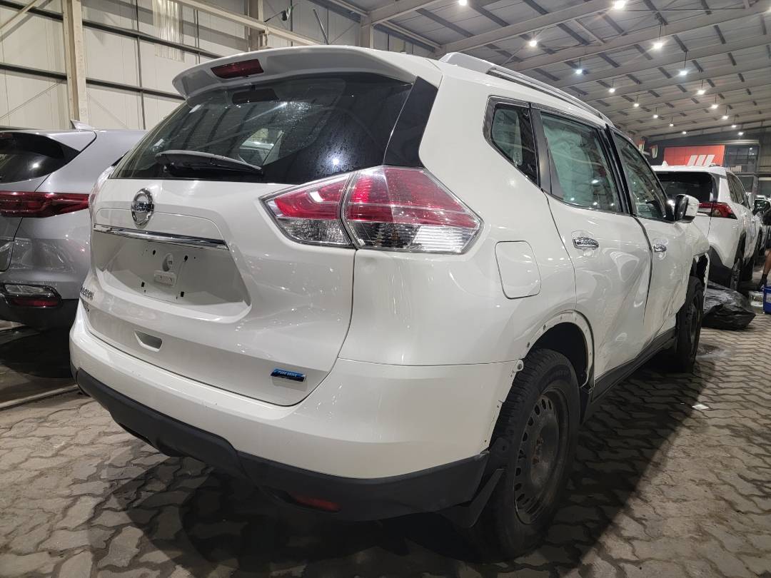 2015 NISSAN ROGUE — 255933 Miles — Lot 4FC879260 — Main - Marhaba Auctions Used Cars - Image 4