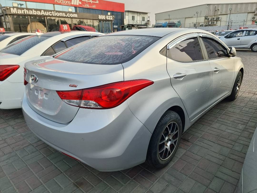 2014 HYUNDAI AVANTE — 102761 KM — Lot 910476 — Ind. 12 - Marhaba Auctions Used Cars - Image 4
