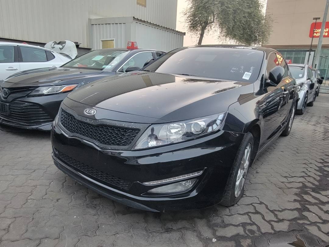 2012 KIA K5 — 207287 KM — Lot 190971 — Main - Marhaba Auctions Used Cars - Image 5