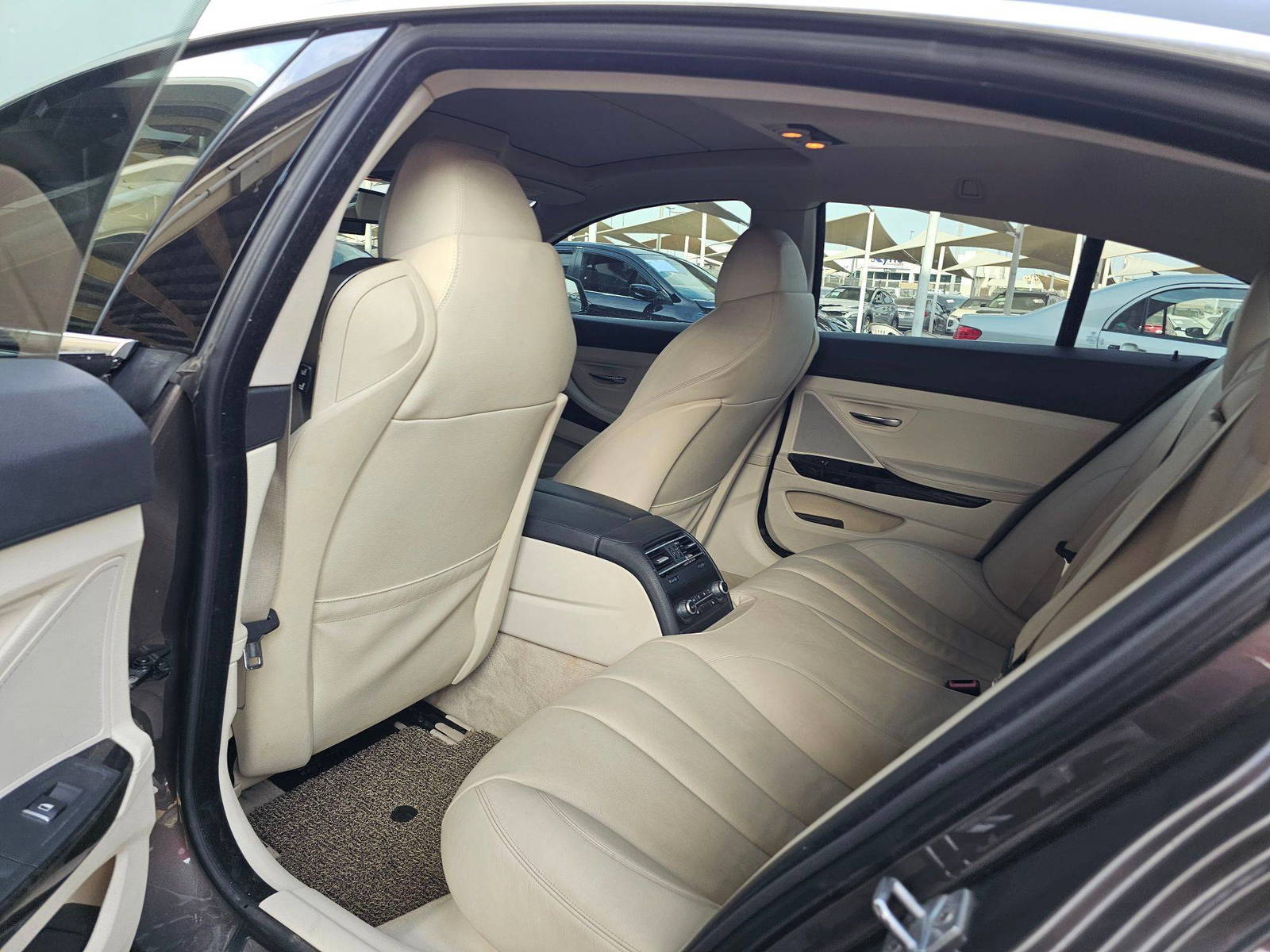2013 BMW 6 SERIES 640I — 221005 KM — Lot 67101 — Souq - Marhaba Auctions Used Cars - Image 6