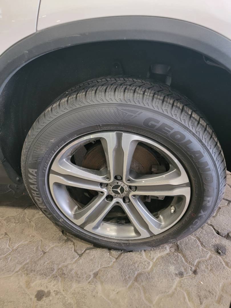 2019 MERCEDES BENZ GLC-300 — 93168 Miles — Lot KV165461 — Main - Marhaba Auctions Used Cars - Image 7